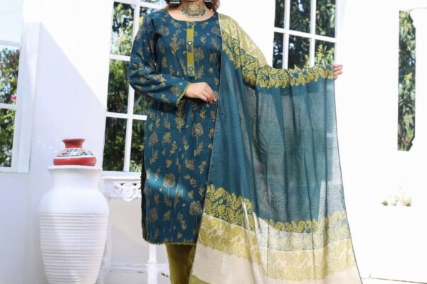 Understanding Lawn Fabric Quality: A Shopper’s Guide Lawn fabric